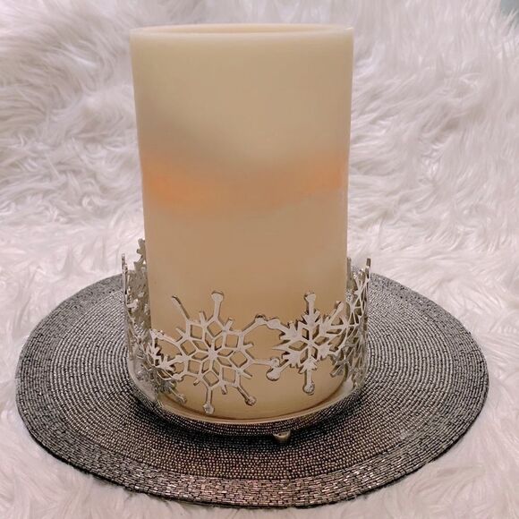 🟢3 for $20———SNOWFLAKE large candle holder ONLY in silvertone metal - Picture 1 of 7